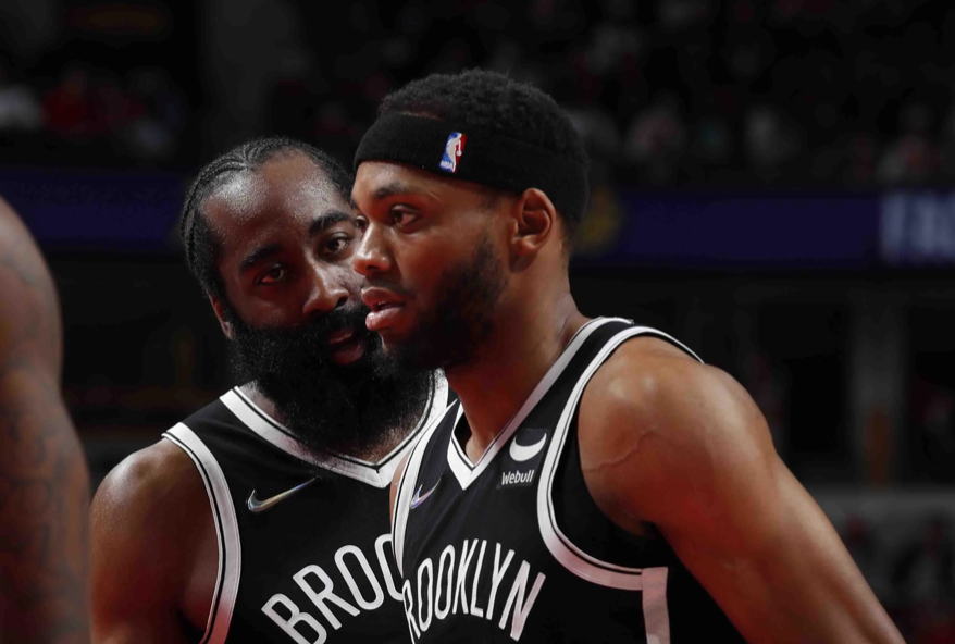 九游体育-风云突变拜仁慕尼黑今晚造点机会亚特兰大回应争议备战CBA季后赛之后，布鲁克林篮网围绕葡超队长鼓劲的简单介绍-九游体育